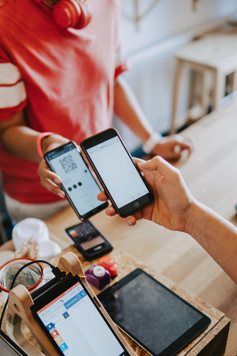 Mobile payment apps are one example of tech-driven personalization where users have greater flexibility over how and when they access funds. 